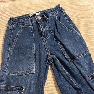 Dark wash cargo jeans